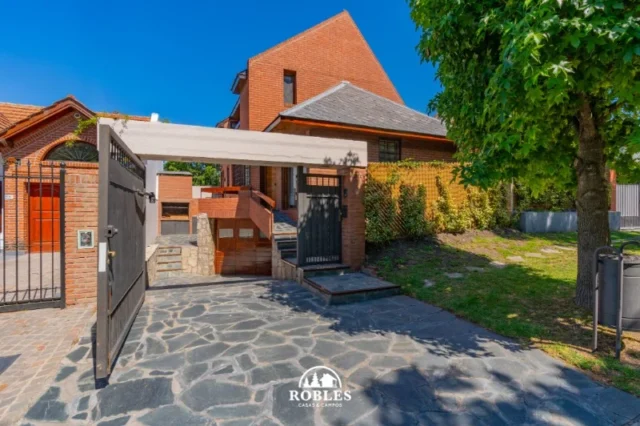 Casas, chalets en Venta — Alvear 3770