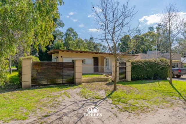 Casas, chalets en Venta — Mangore esquina Los patagones