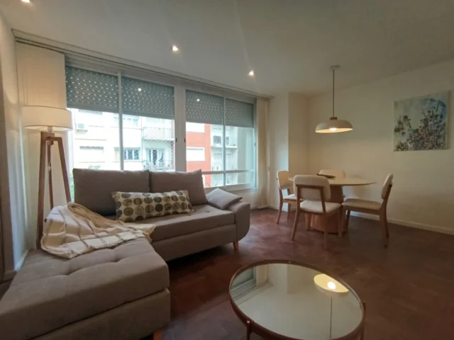 Departamentos, pisos y semipisos en Venta — Corrientes 2300