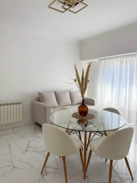 Departamentos, pisos y semipisos en Venta — RIVADAVIA 2200