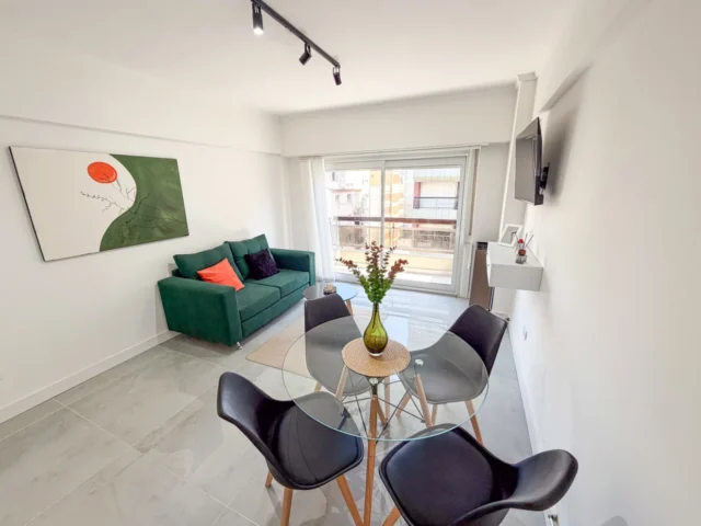 Departamentos, pisos y semipisos en Venta — ENTRE RIOS 2300