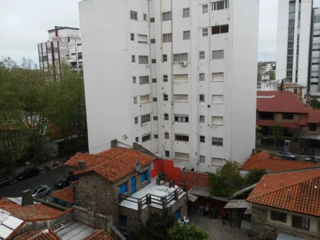 Departamentos, pisos y semipisos en Alquiler para Estudiantes — OLAVARRIA 2300
