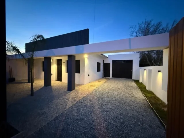 Casas, chalets en Venta — Geronimo Rejon 6969