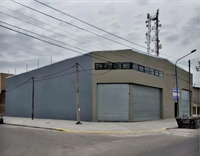 Galpones en Venta — Pehuajó esquina Solís