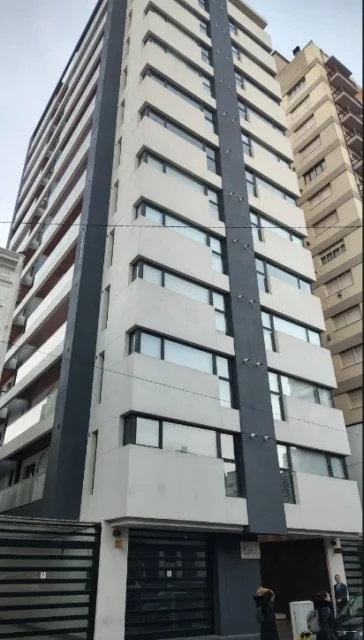Departamentos, pisos y semipisos en Alquiler — MORENO 2900