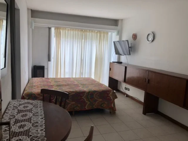 Departamentos, pisos y semipisos en Alquiler Temporario — Bolivar 2118