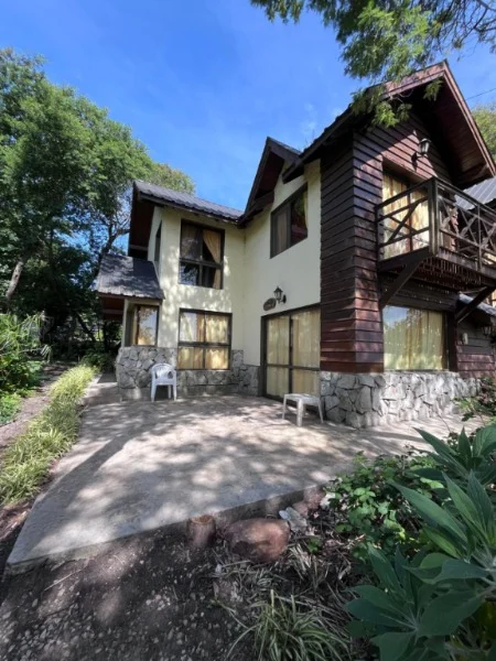 Casas, chalets en Venta — Lidia 187