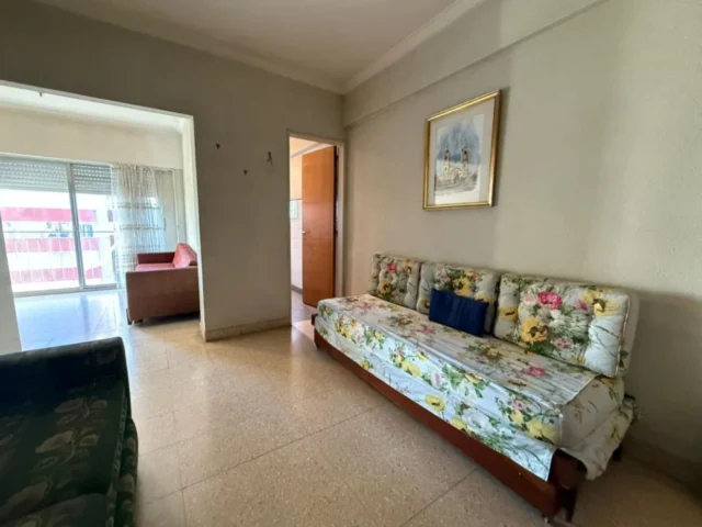 Departamentos, pisos y semipisos en Venta — Colón 2535