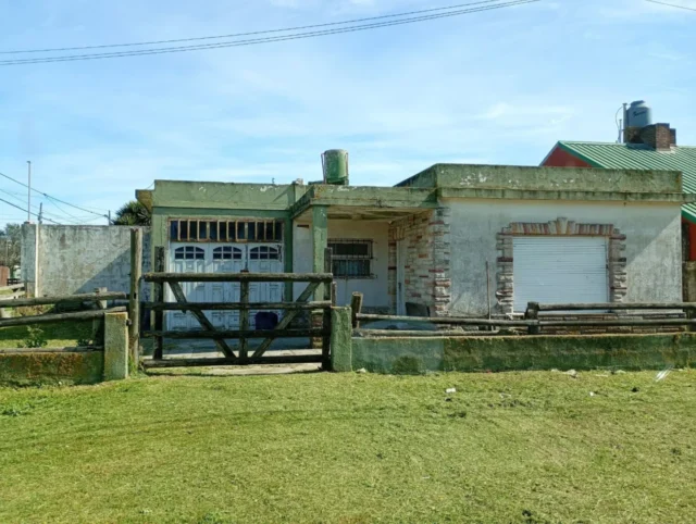 Casas, chalets en Venta — Pedraza 3005