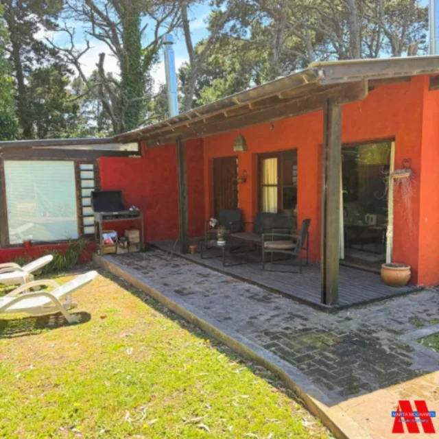 Casas, chalets en Venta — 453V+FG Barrio zona del Agua Mineral