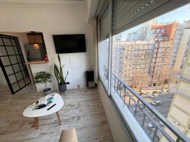 Departamentos, pisos y semipisos en Alquiler Temporario — COLON 2200