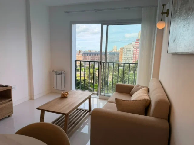 Departamentos, pisos y semipisos en Venta — Bolivar 2118