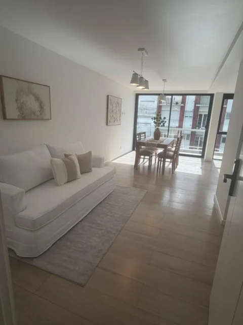 Departamentos, pisos y semipisos en Venta — MORENO 2148