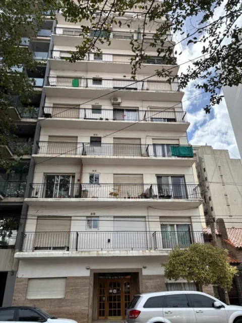 Departamentos, pisos y semipisos en Venta — Falucho 1400