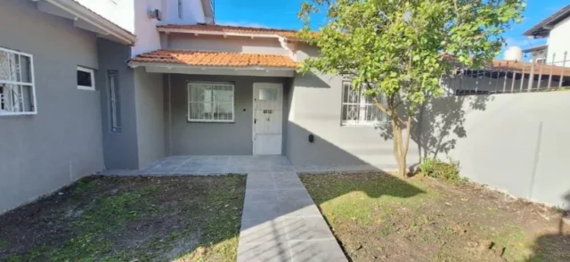 Casas, chalets en Venta — FLORISBELO ACOSTA 5033