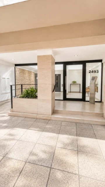 Departamentos, pisos y semipisos en Venta — SARMIENTO 2493