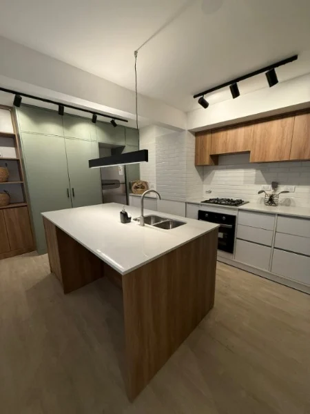 Departamentos, pisos y semipisos en Venta — Colon 3020