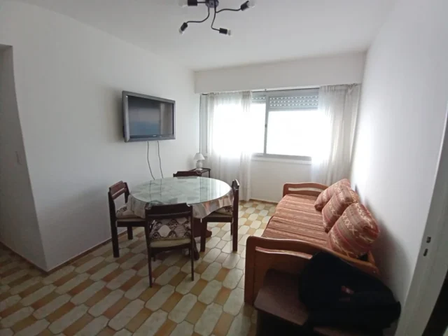 Departamentos, pisos y semipisos en Venta — Falucho 81