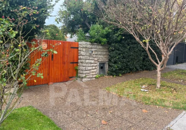 Casas, chalets en Venta — Alvear 3900