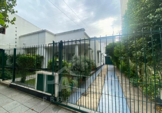 Casas, chalets en Venta — Olazabal 1933