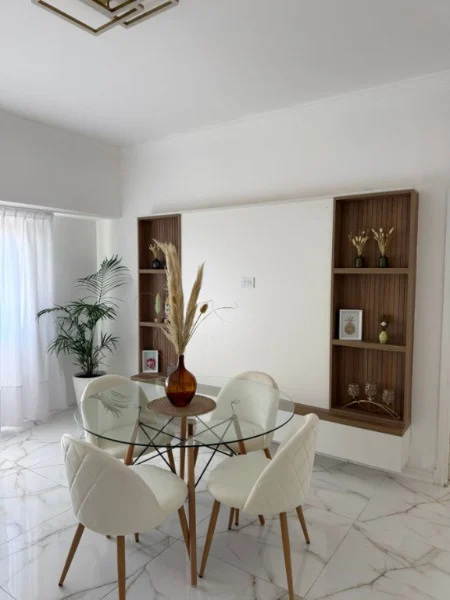 Departamentos, pisos y semipisos en Venta — Rivadavia al 2200