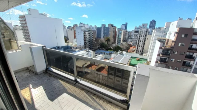 Departamentos, pisos y semipisos en Venta — Av. Independencia 1449