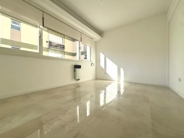 Departamentos, pisos y semipisos en Venta — Santa Fe 2500