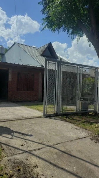 Casas, chalets en Venta — De la Maza 3623