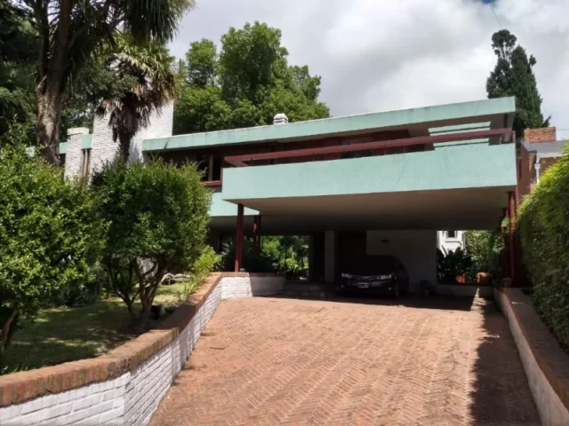 Casas, chalets en Venta — Quintana 4100