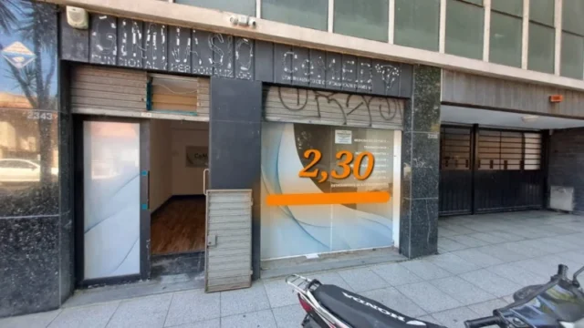 Locales en Alquiler — Olavarría 2335