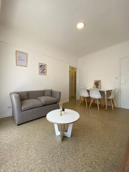 Departamentos, pisos y semipisos en Venta — Belgrano 2300