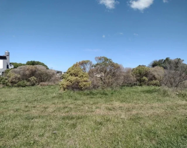 Lotes y terrenos en Venta — Av. de los Pescadores & Cannai Quen